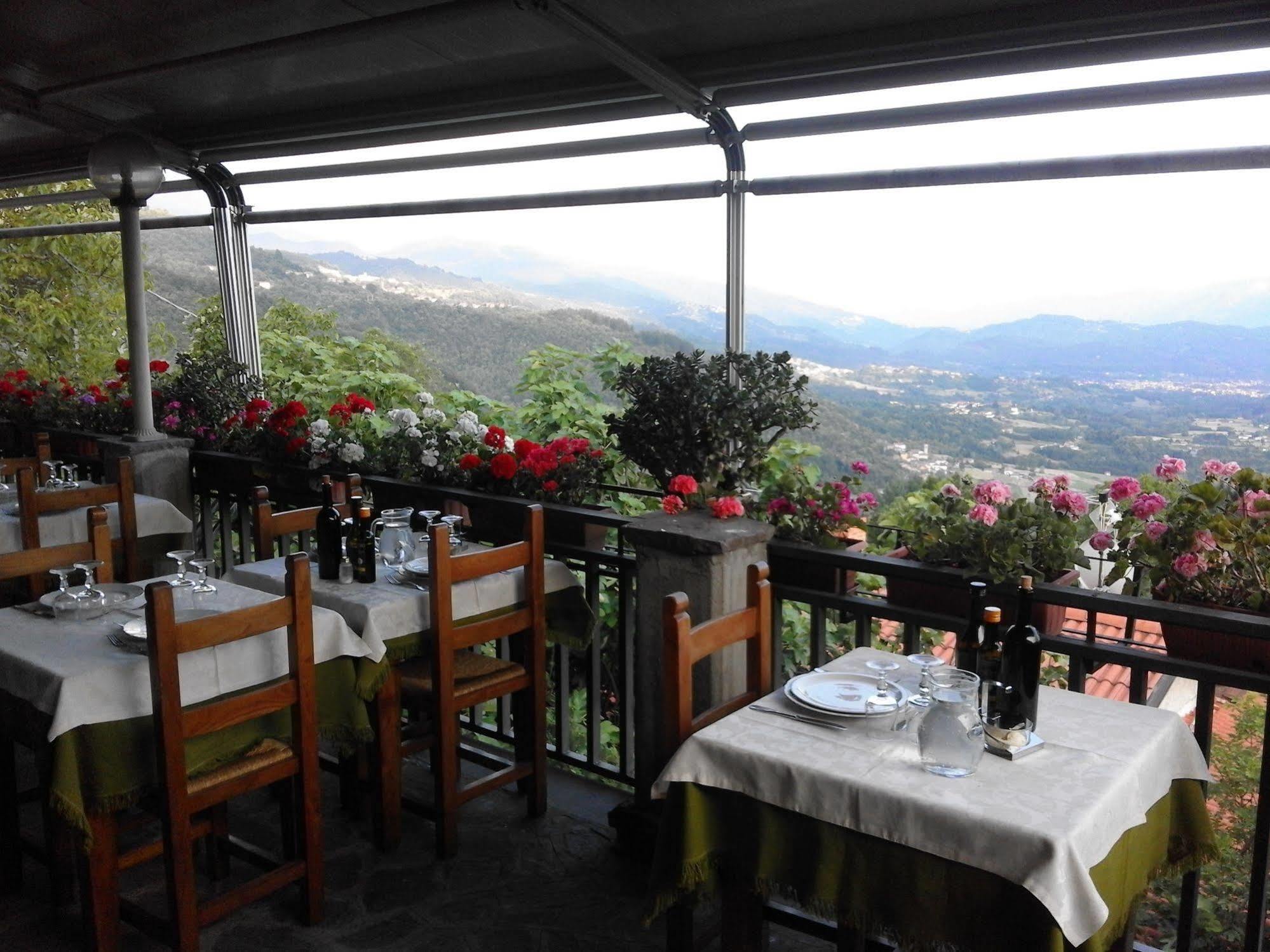 Hotel Panoramico Corfino Экстерьер фото