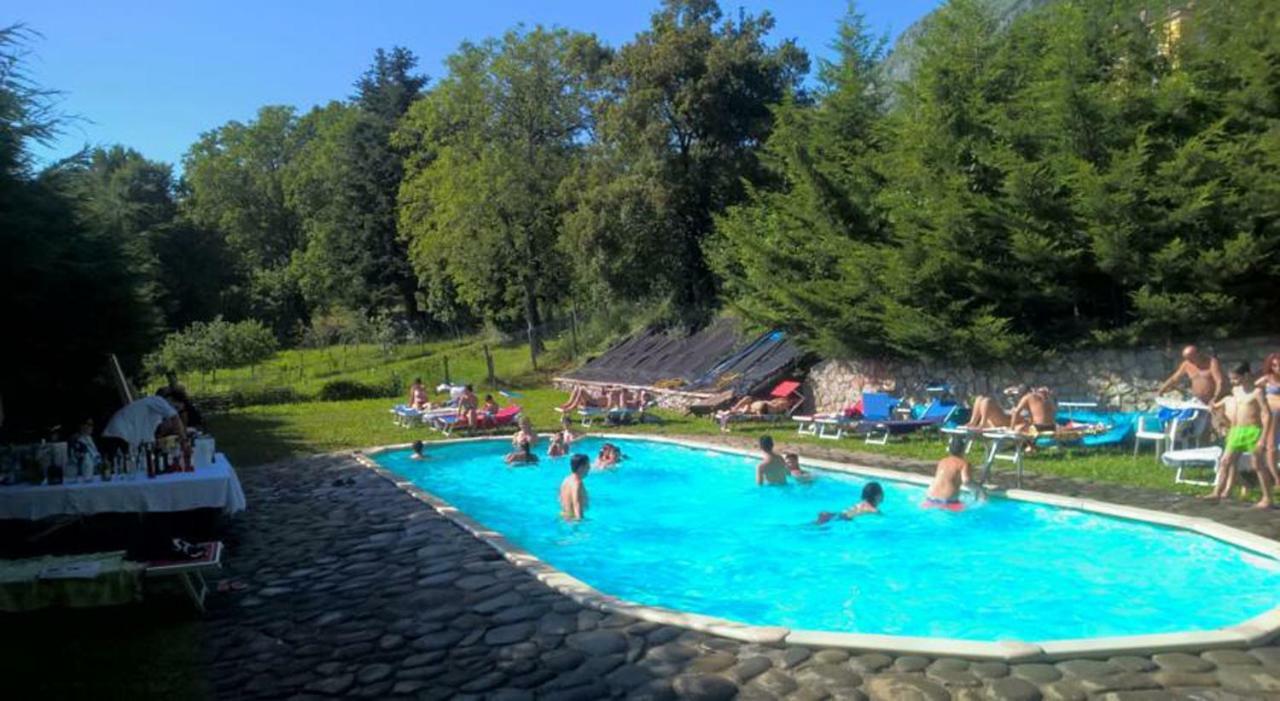 Hotel Panoramico Corfino Экстерьер фото